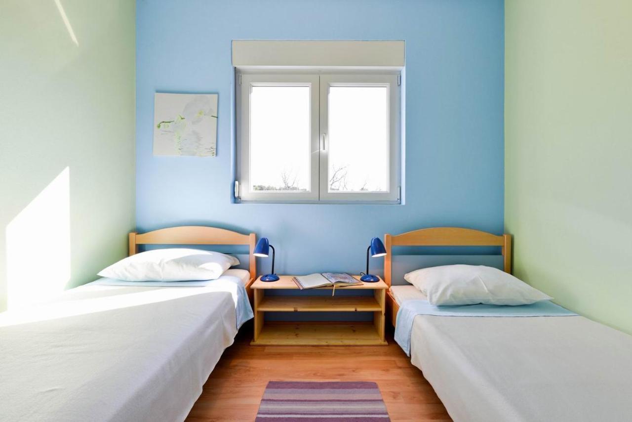 Paklina Apartments Starigrad Paklenica Dış mekan fotoğraf