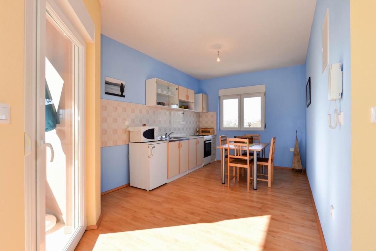 Paklina Apartments Starigrad Paklenica Dış mekan fotoğraf