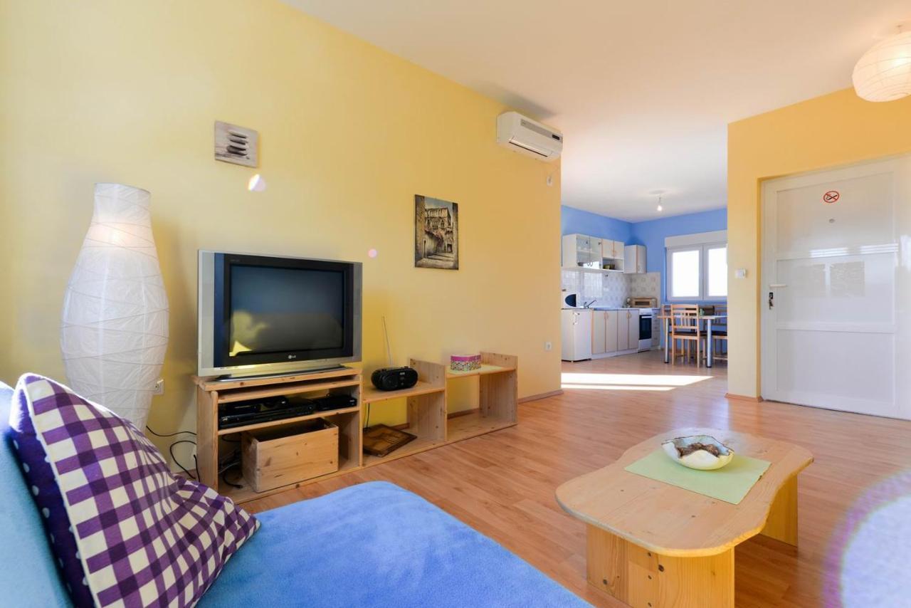 Paklina Apartments Starigrad Paklenica Dış mekan fotoğraf