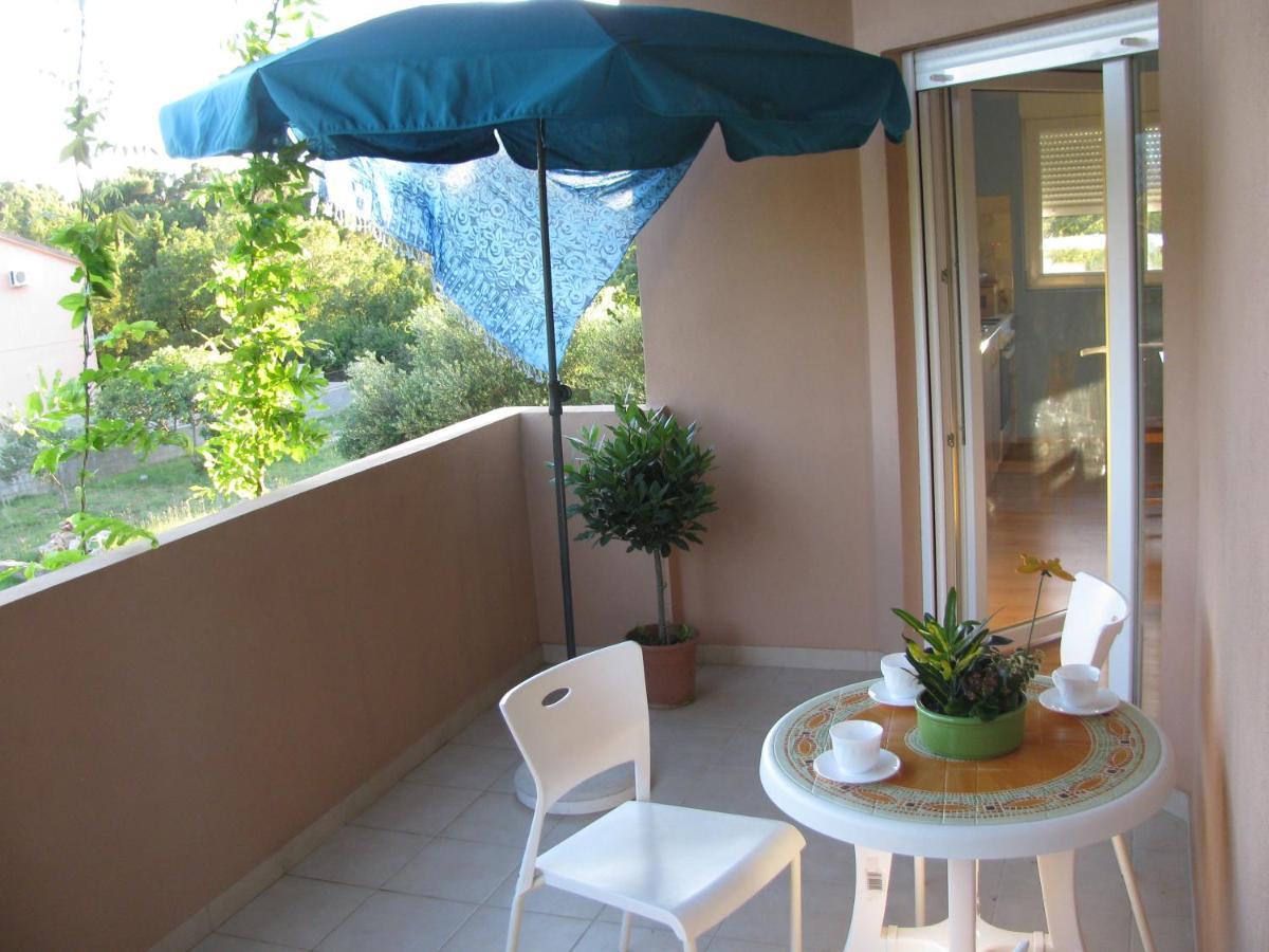 Paklina Apartments Starigrad Paklenica Dış mekan fotoğraf